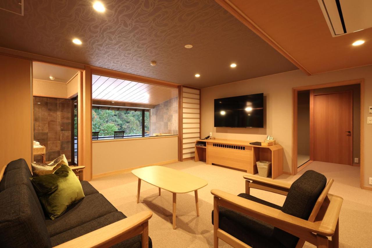 Fujiiso (Adults Only) Hotel Takayama  Екстериор снимка