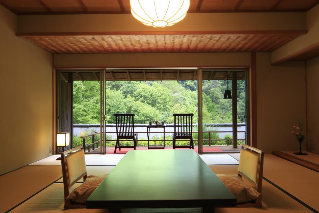 Fujiiso (Adults Only) Hotel Takayama  Екстериор снимка