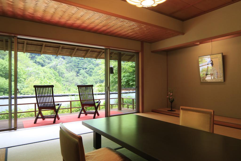 Fujiiso (Adults Only) Hotel Takayama  Екстериор снимка